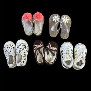 Airwalk Kids White and Black Sandals